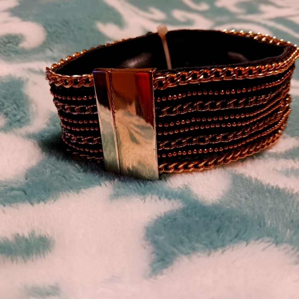 Magnetic leather chain bracelet